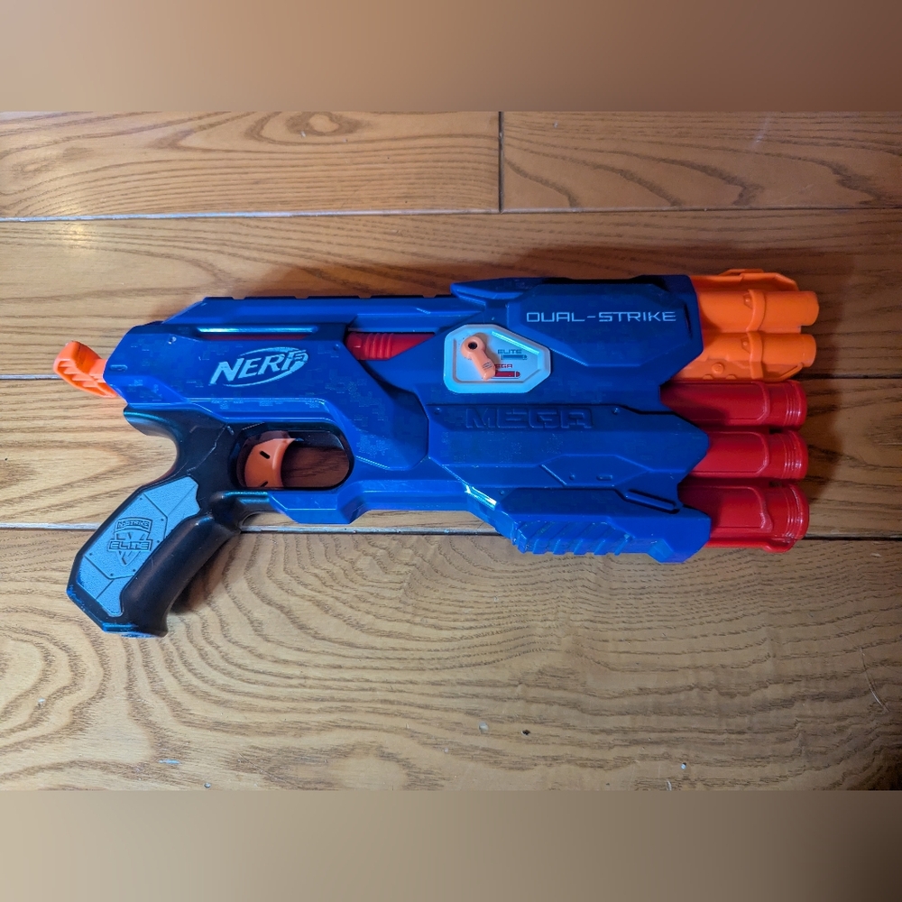 Nerf Mega Dual-Strike Blaster